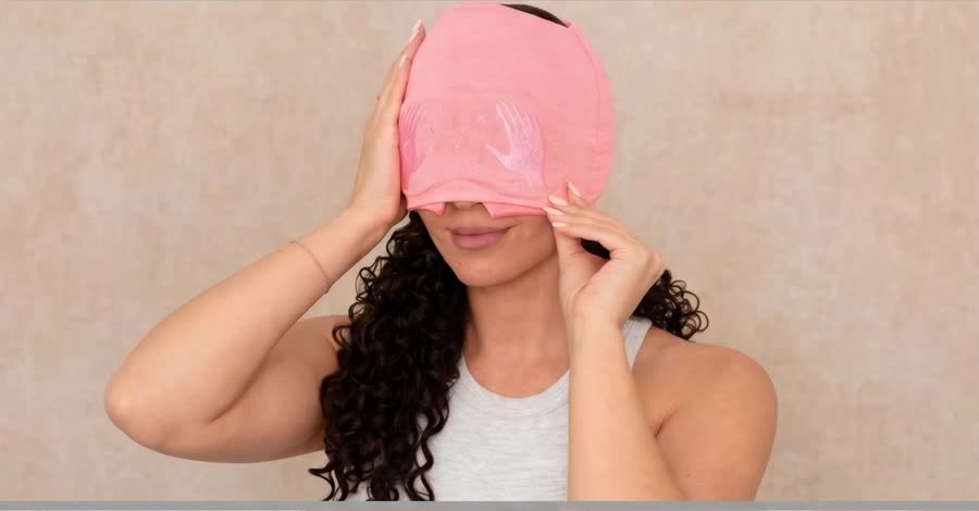 Step 2 — put the cap on and slide the mask down